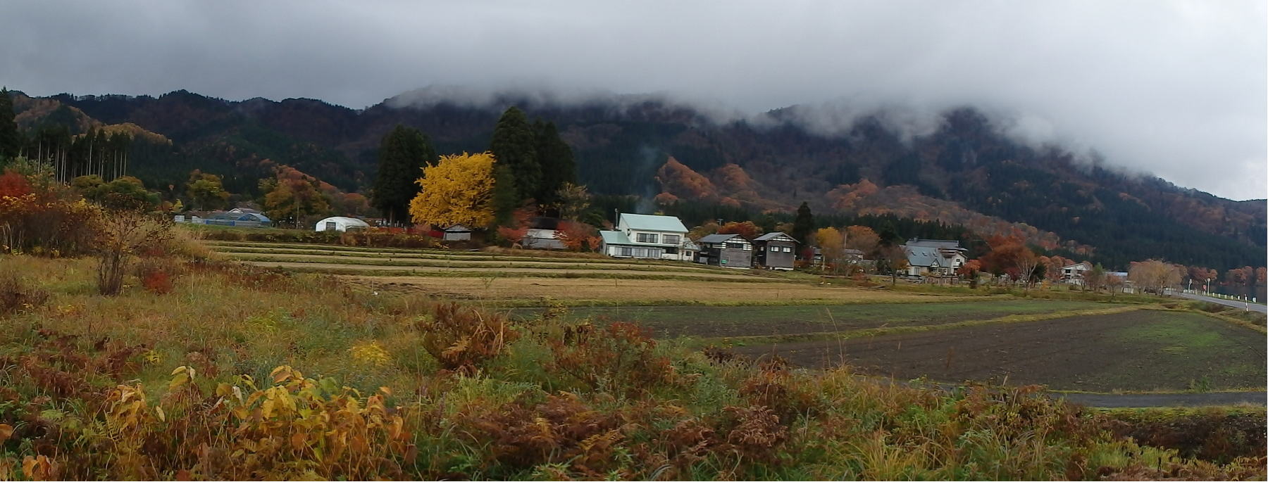 あんな本こんな本サイクリング、気ままな車旅、田沢湖畔の集落